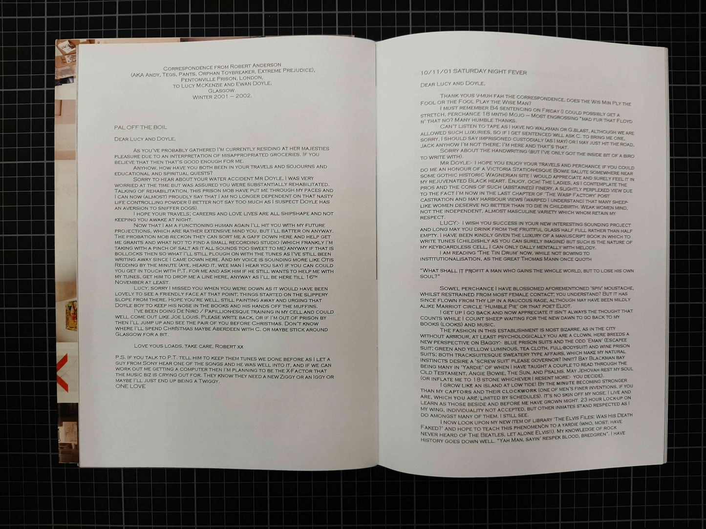 #4 Helvetica - Singular Papers