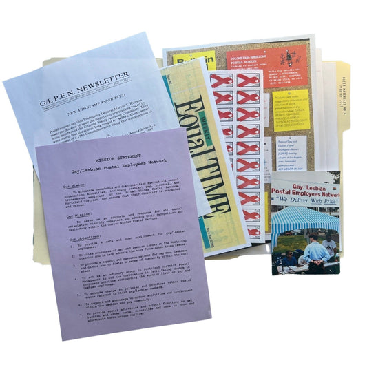 Queer Materials #4 "G/L PEN" - Singular Papers